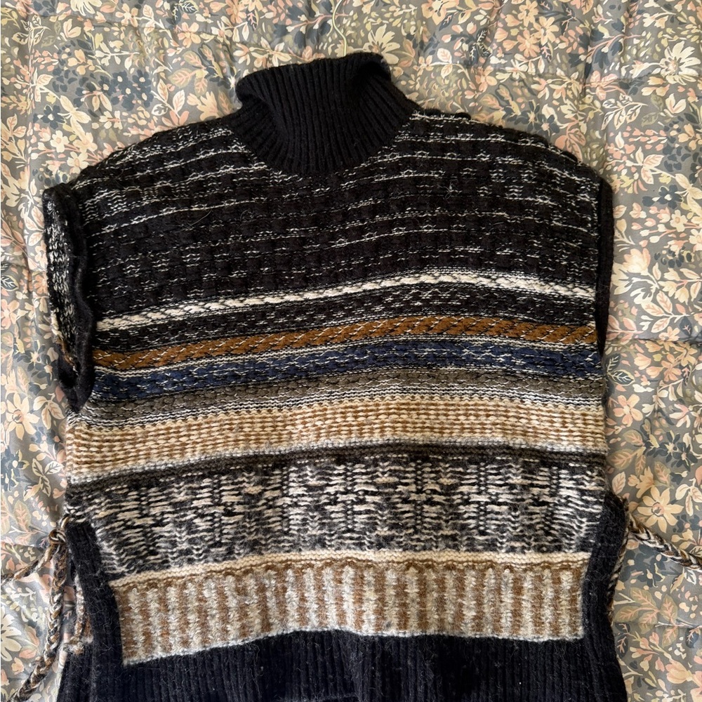 Madewell Textured Knit Sweater in Dark Gray